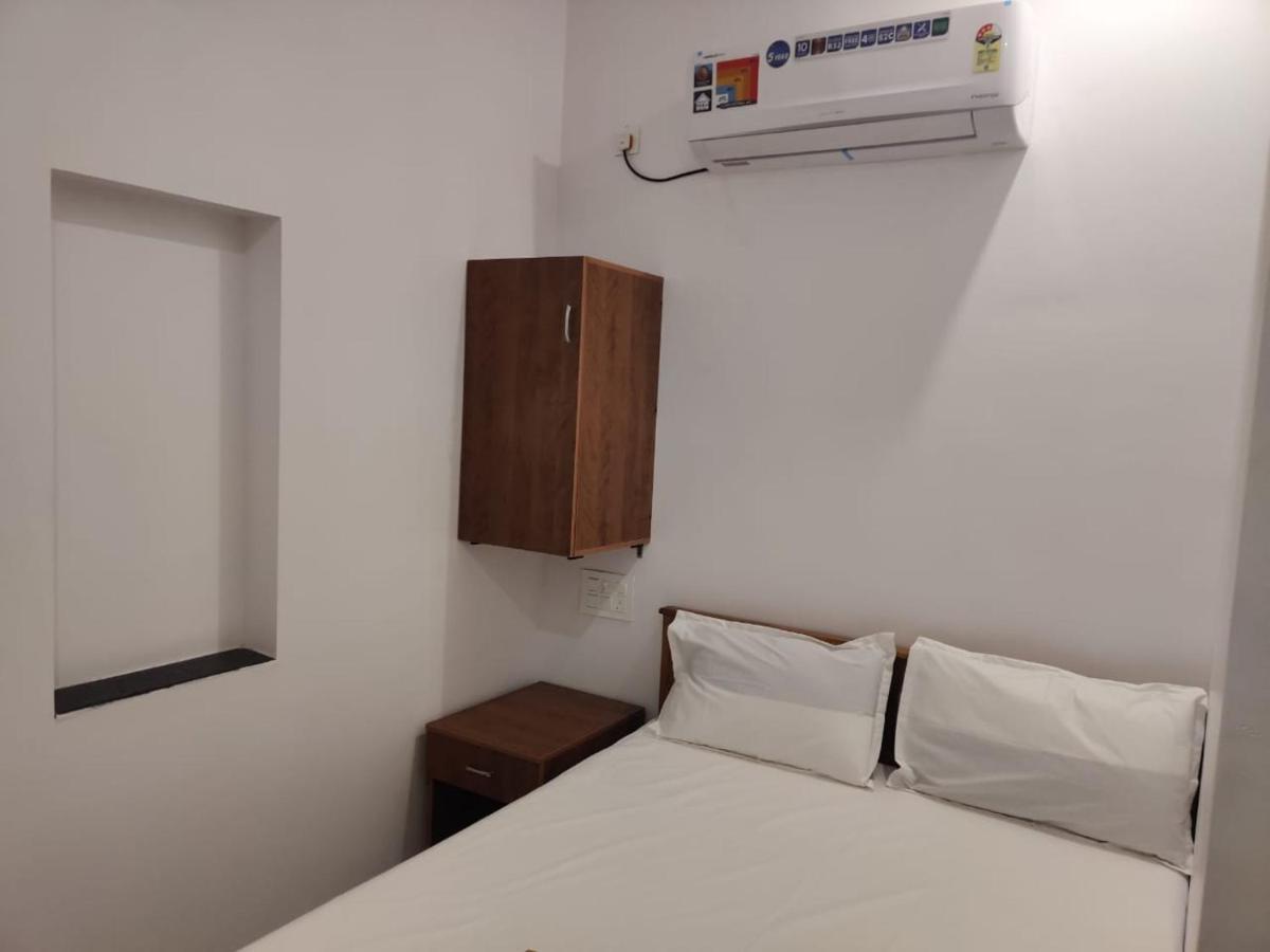 Hotel Sri Balaji Lodging Tiruchchendūr Zewnętrze zdjęcie