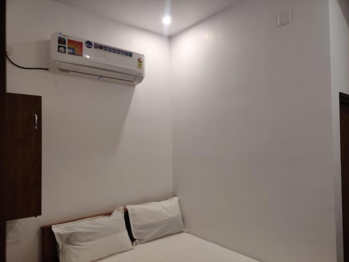 Hotel Sri Balaji Lodging Tiruchchendūr Zewnętrze zdjęcie