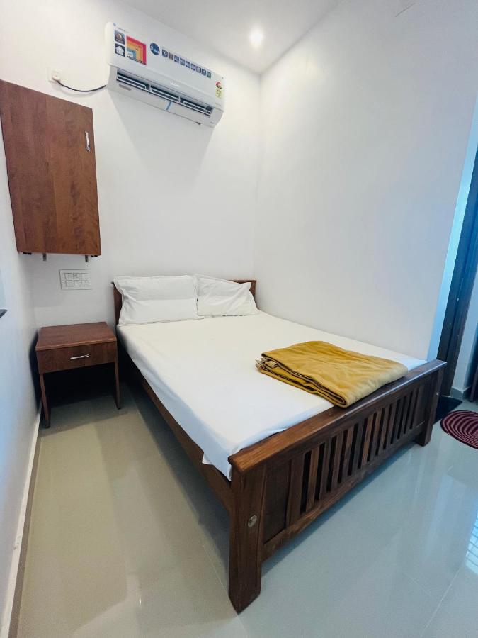 Hotel Sri Balaji Lodging Tiruchchendūr Zewnętrze zdjęcie