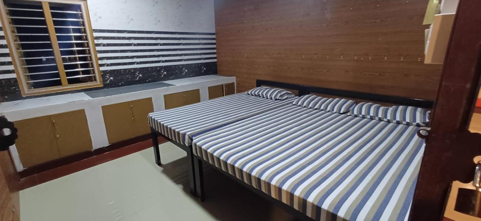 Hotel Sri Balaji Lodging Tiruchchendūr Pokój zdjęcie