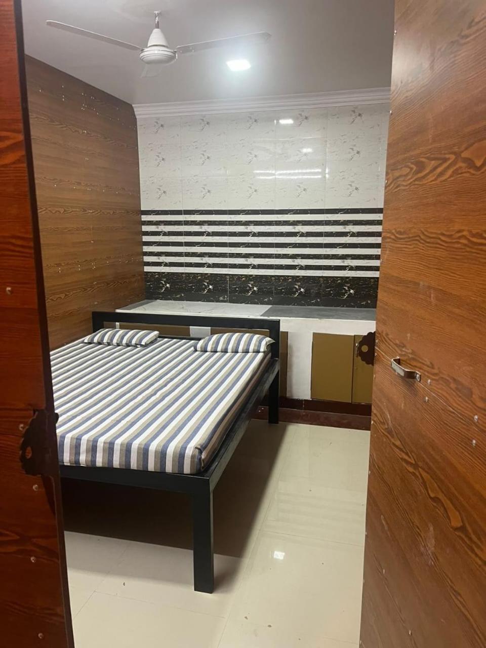 Hotel Sri Balaji Lodging Tiruchchendūr Zewnętrze zdjęcie